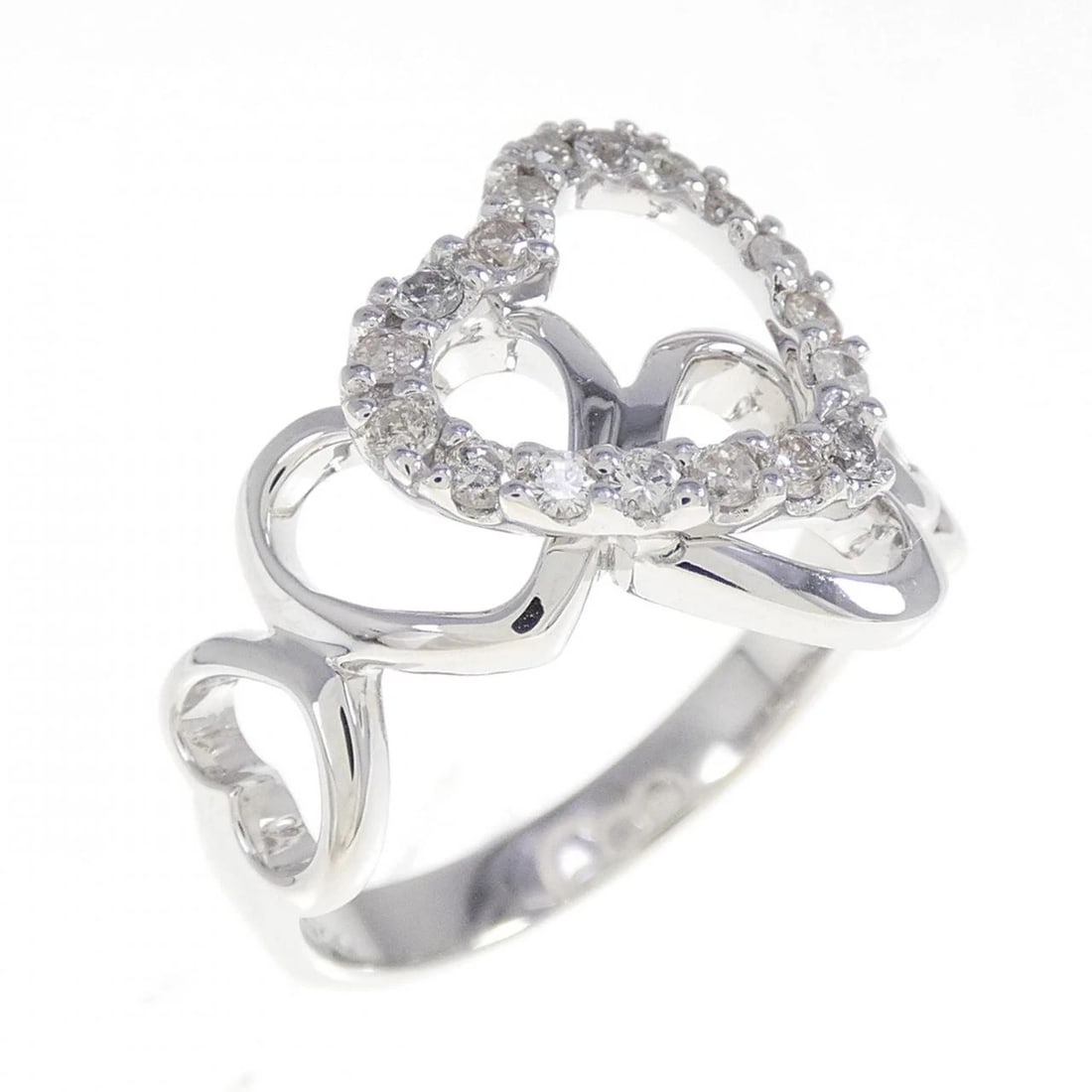 K18WG HEART DIAMOND RING: K18WG Heart Diamond Ring Brand: Unbranded Type/Style: Diamond Ring Material: K18WG, Main Stone Natural Color: White Gold Size: US 6 1/4 Accessories: None Accessories Notice: When purchasing pre-owned