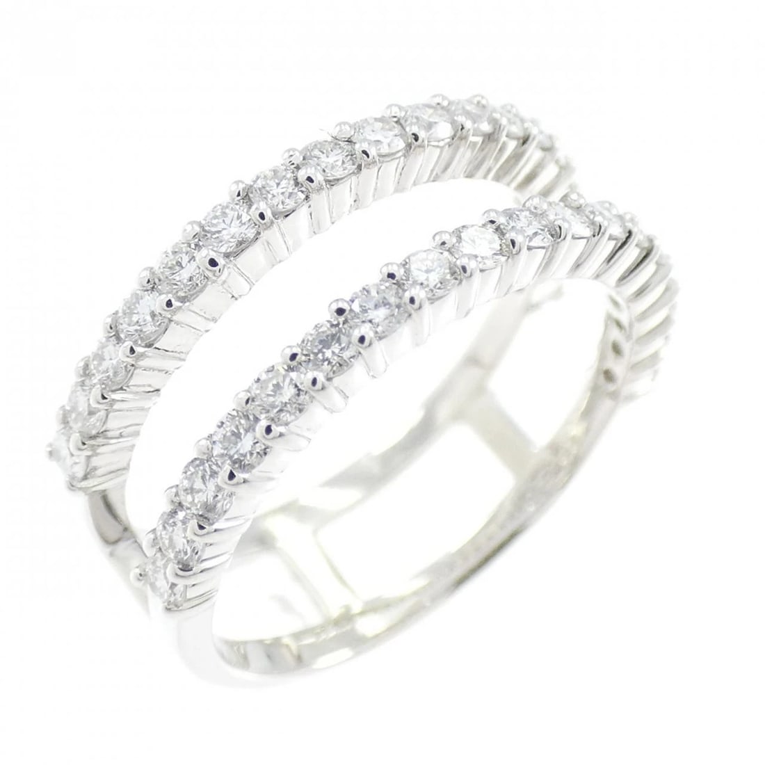 PT900 DIAMOND RING: PT900 Diamond Ring Brand: Unbranded Type/Style: Diamond Ring Material: PT900, Main Stone Natural Color: Silver Size: US 3 1/4 Accessories: None Accessories Notice: When purchasing pre-owned goods,