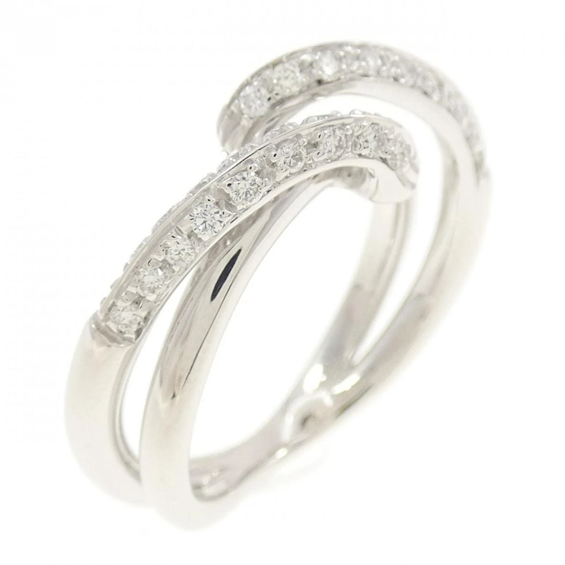 750WG DIAMOND RING: 750WG diamond ring Brand: Unbranded Type/Style: Diamond Ring Material: 750WG, Main Stone Natural Color: White gold Size: US 6 1/2 Accessories: None Accessories Notice: When purchasing pre-owned