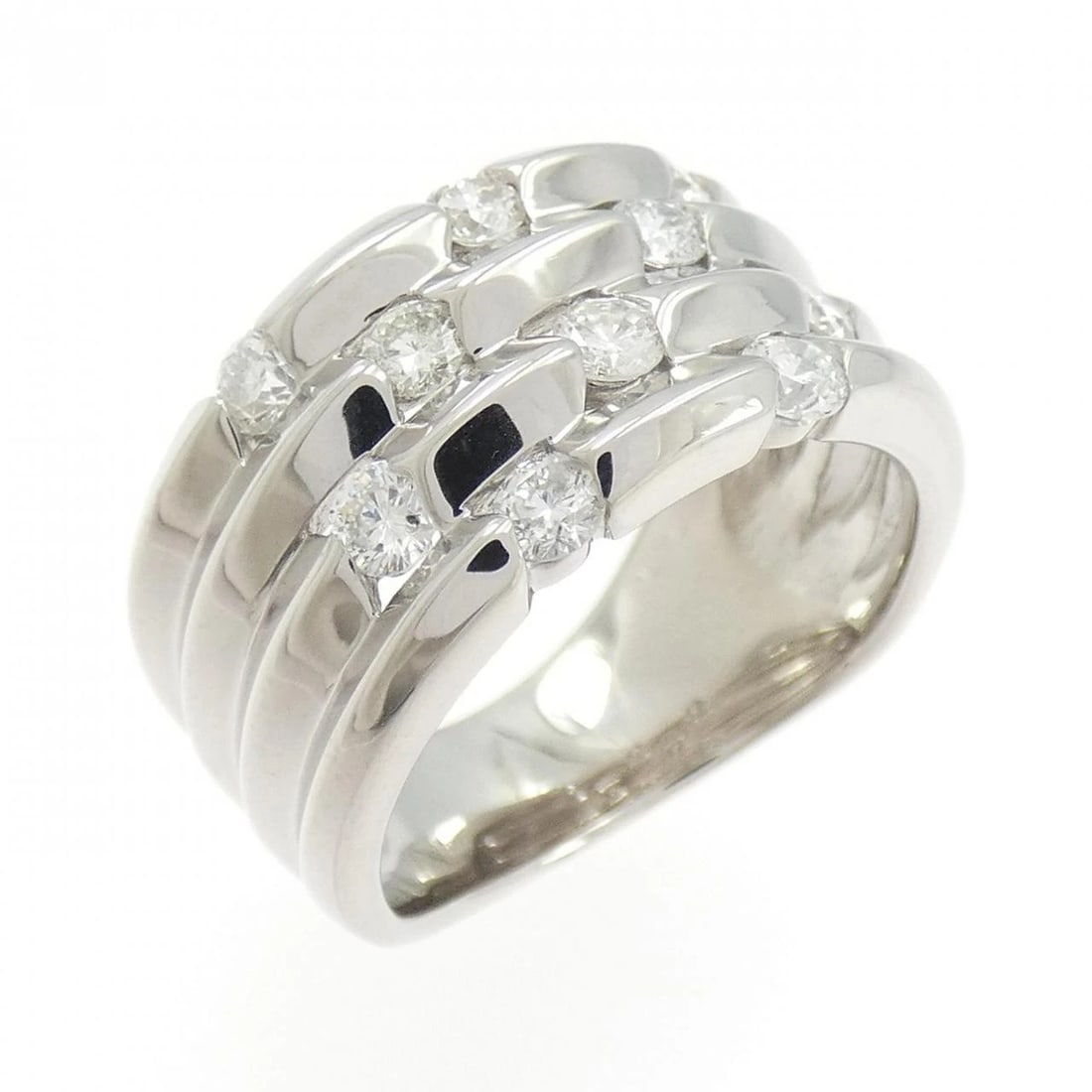 K18WG DIAMOND RING: K18WG Diamond Ring Brand: Unbranded Type/Style: Diamond Ring Material: K18WG, Main Stone Natural Color: White Gold Size: US 6 1/2 Accessories: None Accessories Notice: When purchasing pre-