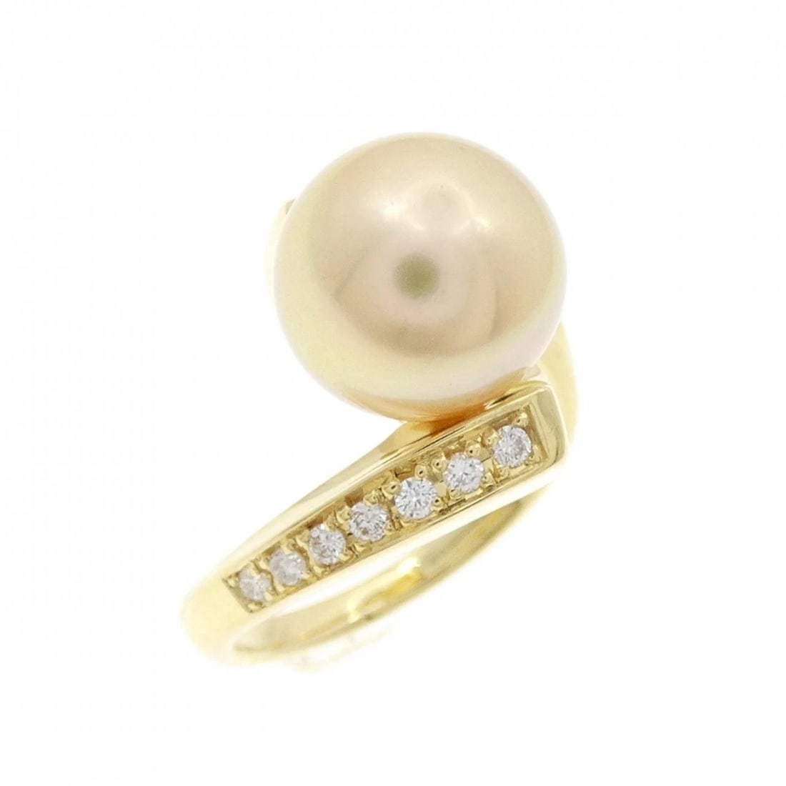 18K YELLOW GOLD WHITE BUTTERFLY PEARL RING: 18K Yellow Gold White Butterfly Pearl Ring Brand: Unbranded Type/Style: White butterfly pearl ring Material: 18K Yellow Gold, Main Stone White Butterfly Pearl Secondary Stone Diamond Color: Yellow