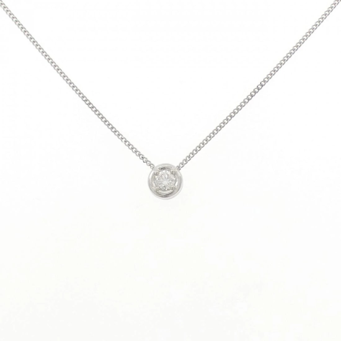 PT900/PT850 SOLITAIRE DIAMOND NECKLACE: PT900/PT850 Solitaire Diamond Necklace Brand: Unbranded Type/Style: Diamond Necklace Material: Platinum850/Platinum900, Color: Platinum Size: Actual Size Diameteraround: 6.1mm Chain maximum width