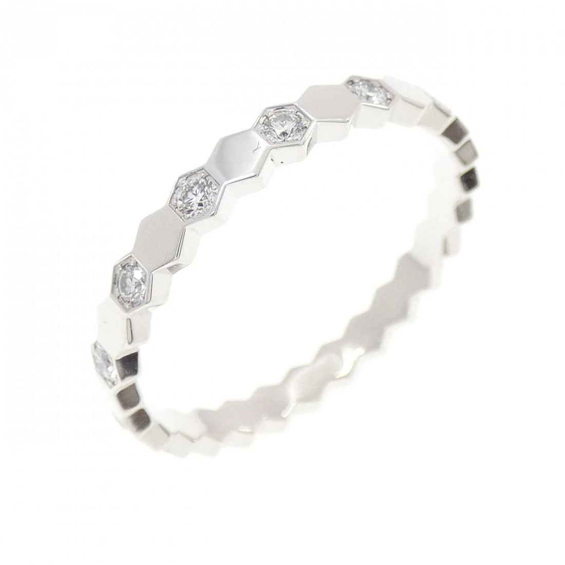 CHAUMET BE MY LOVE RING: Chaumet Be My Love Ring Brand: Chaumet Type/Style: Chaumet Ring Material: 750 white gold, Main Stone Natural Color: White Gold Size: US 6 Accessories: None Accessories Notice: When purchas