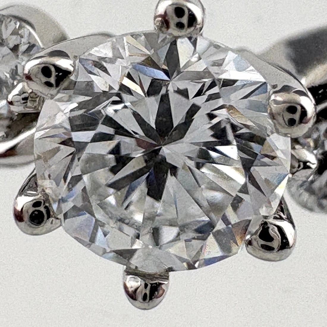DIAMOND DESIGN RING PLATINUM - 2