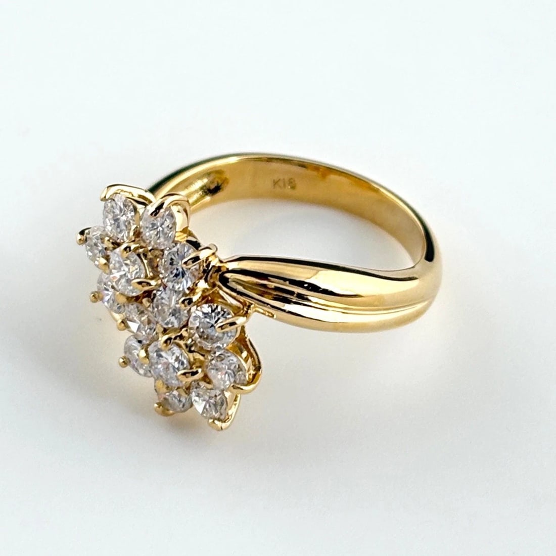 FLOWER MOTIF DESIGN YELLOWGOLD RING DIAMOND: flower motif design YellowGold Ring Diamond Brand: Unbranded Type/Style: Ring Material: 18K YG, Color: Gold Size: US 5.5 Accessories: None Accessories Notice: When purchasing pre-owned goods, please