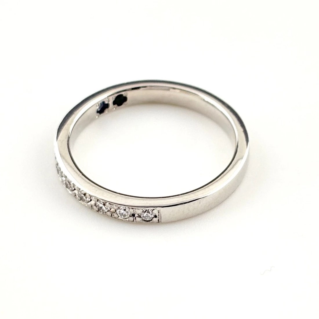 MELEE DIAMOND DESIGN RING PLATINUM: melee diamond design ring Platinum Brand: Unbranded Type/Style: Ring Material: Pt900, Color: PT Size: US 6 Accessories: None Accessories Notice: When purchasing pre-owned goods, please refer to the