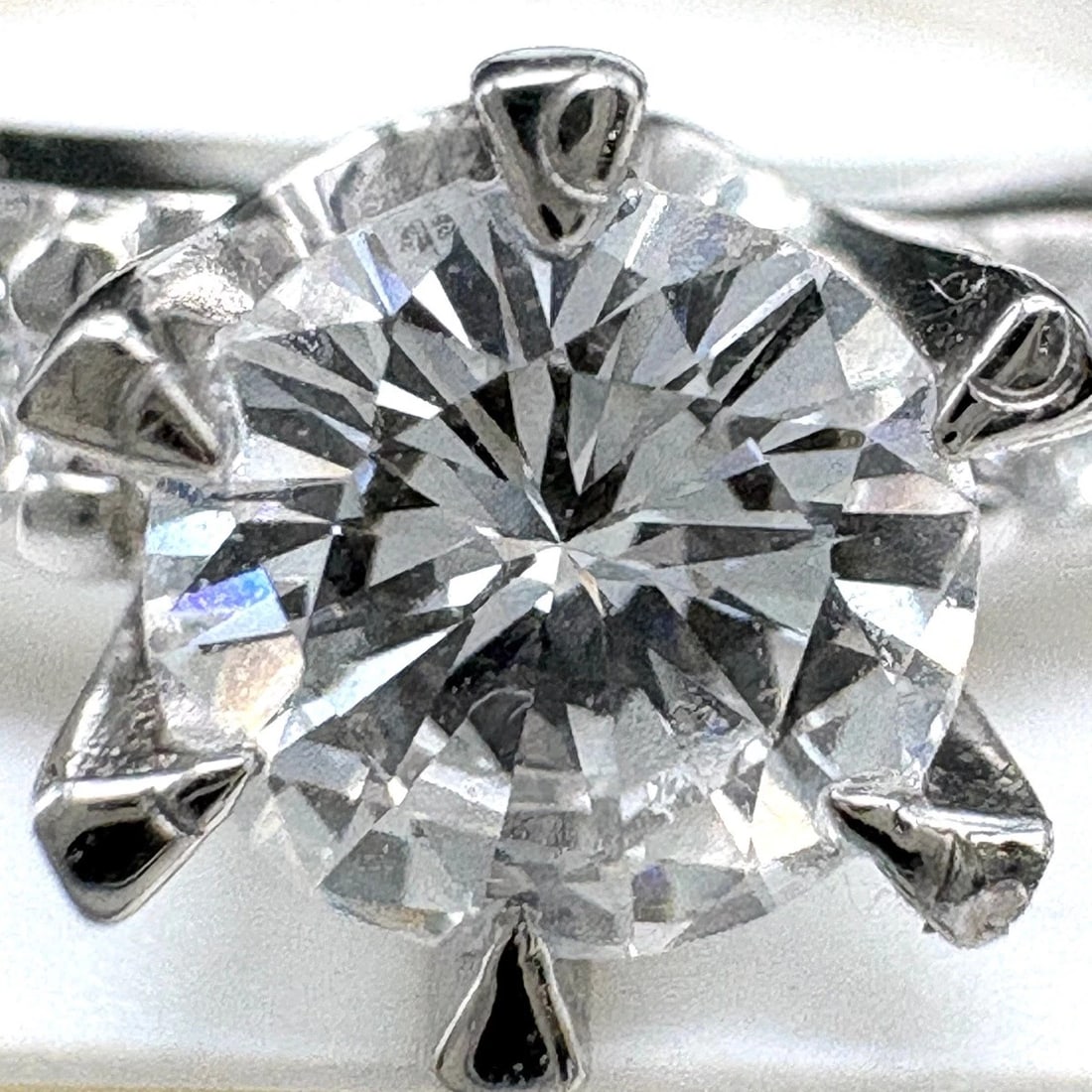 DIAMOND DESIGN RING PLATINUM - 2