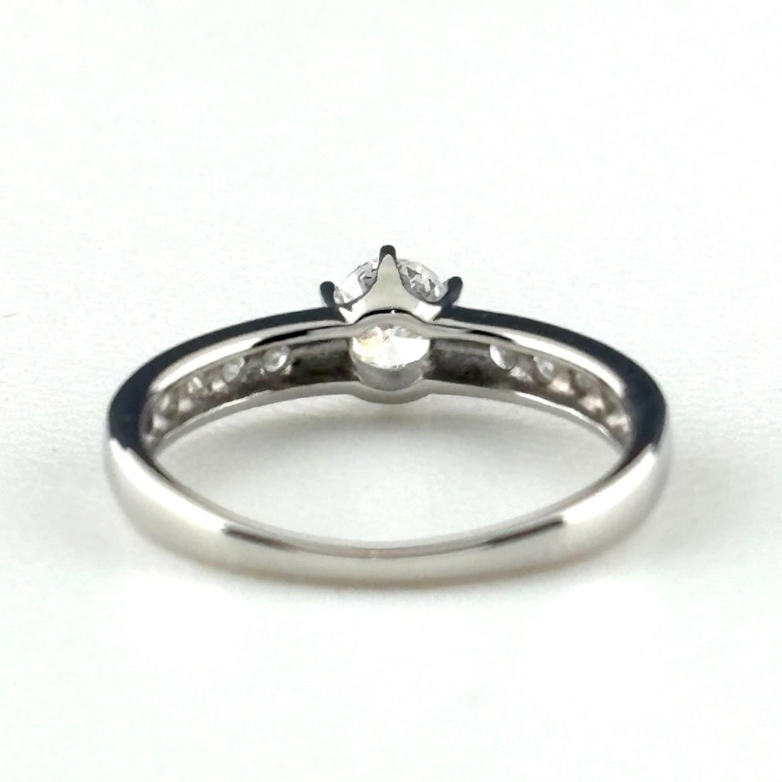 DIAMOND DESIGN PLATINUM RING - 3