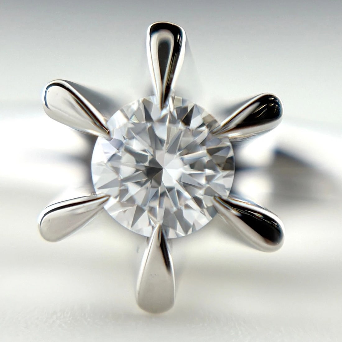 DIAMOND DESIGN RING PLATINUM - 2
