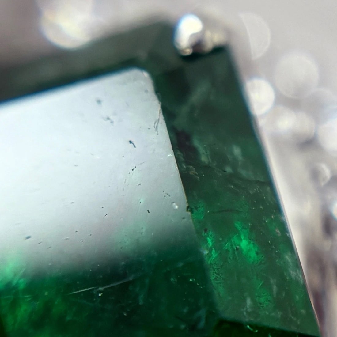EMERALD DESIGN RING PLATINUM - 5