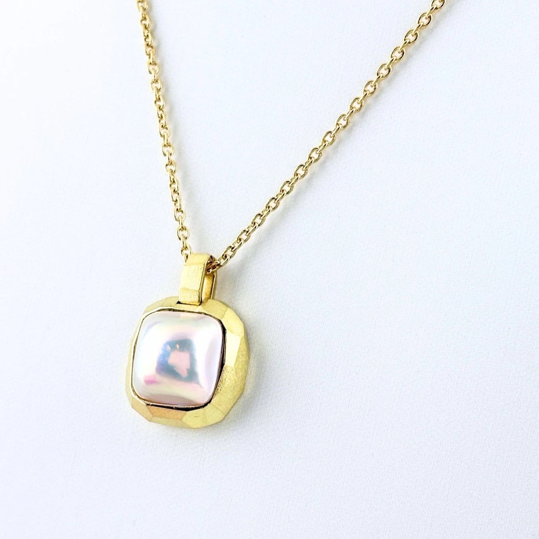 TASAKI PEARL NECKLACE YELLOWGOLD PENDANT 18K 750: TASAKI Pearl Necklace YellowGold Pendant 18K 750 Brand: TASAKI Type/Style: Necklace Material: 18K 750 YG, Color: Gold Size: Chain / code 42cm(16.5") Chain width 1.1mm(0.0") Total length of the