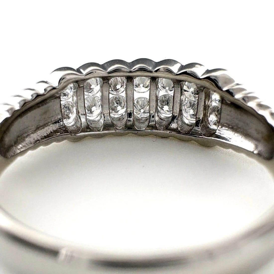 MELEE DIAMOND DESIGN RING - 3