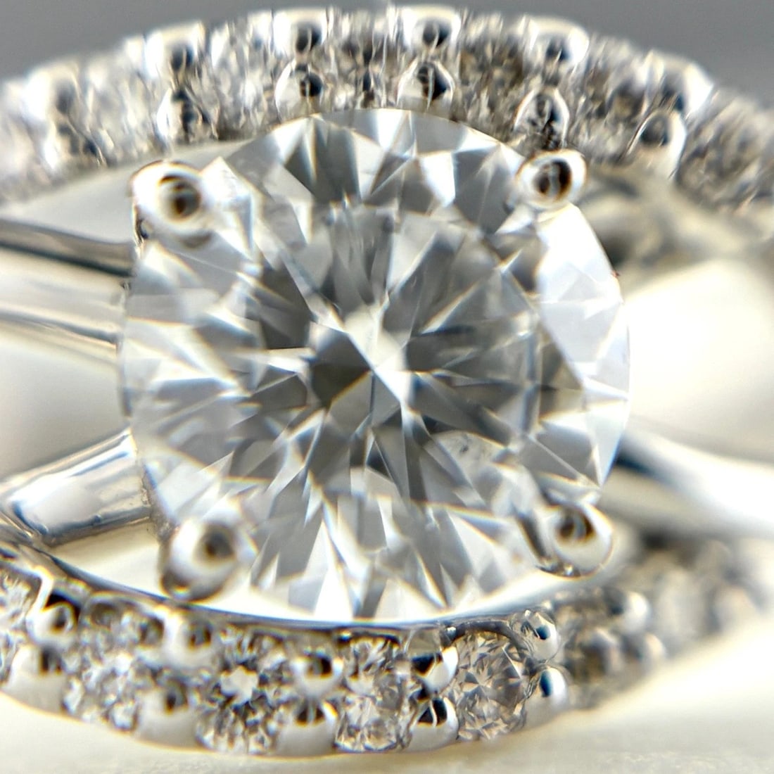 DIAMOND DESIGN RING PLATINUM - 2