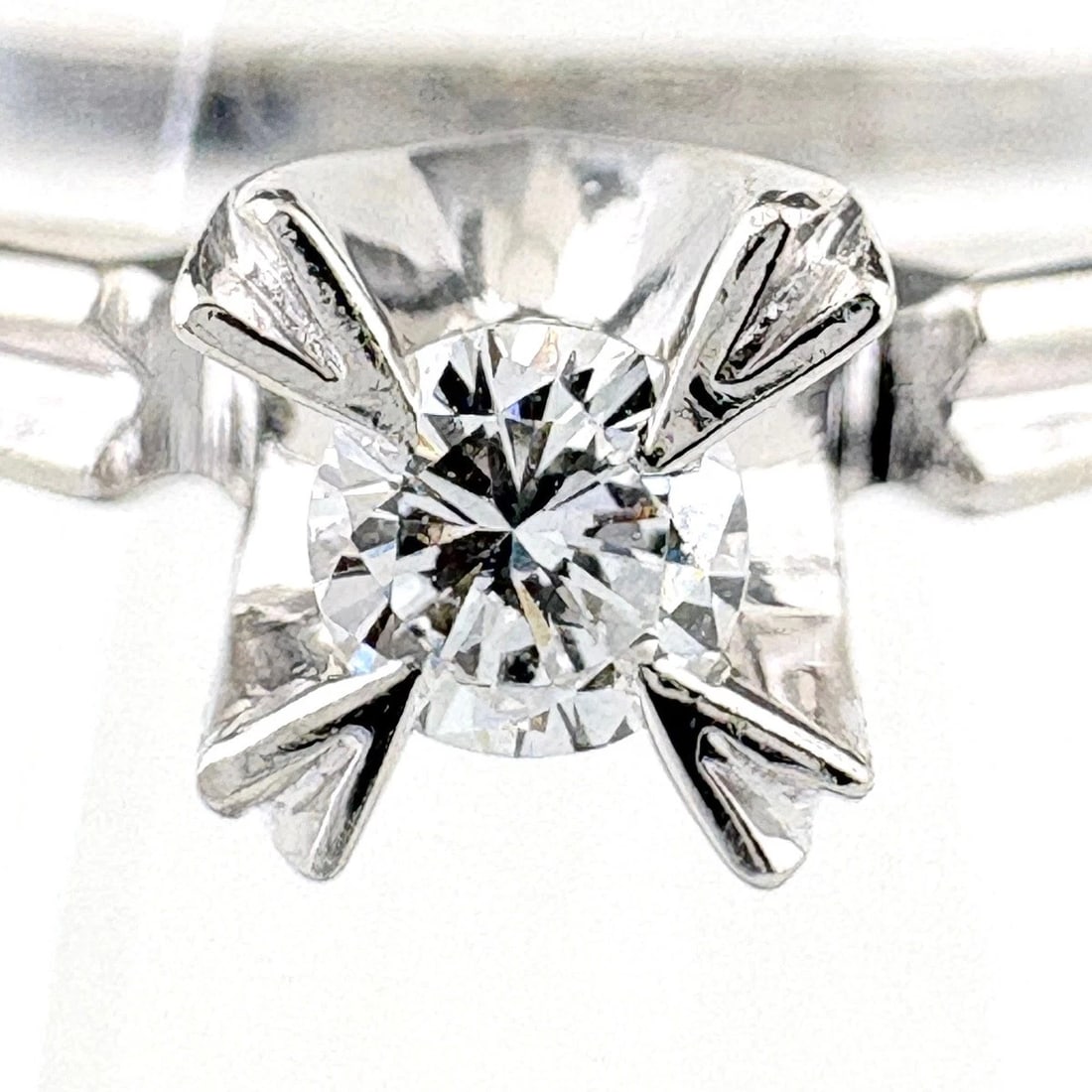 DIAMOND DESIGN RING PLATINUM - 2