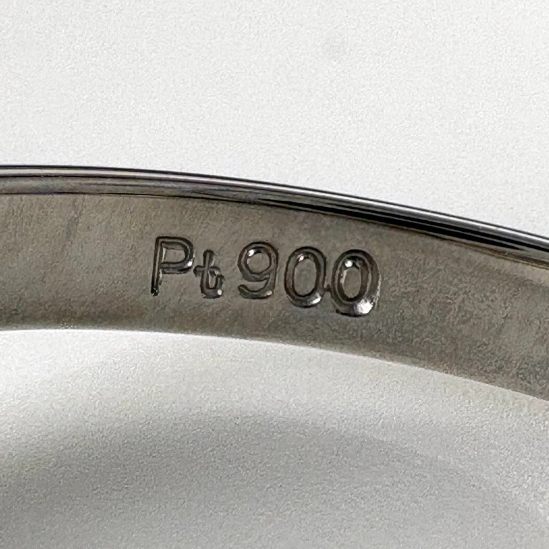 SAPPHIRE DESIGN RING PLATINUM RING - 2
