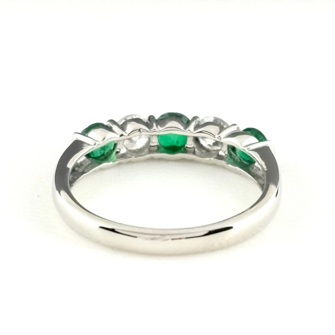 EMERALD DESIGN RING PLATINUM - 3