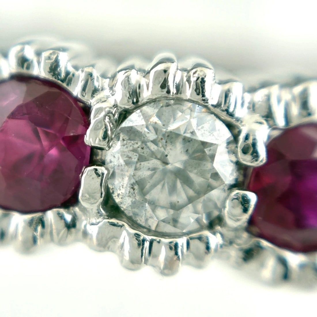 RUBY DESIGN PLATINUM MELEE DIAMOND RING - 3