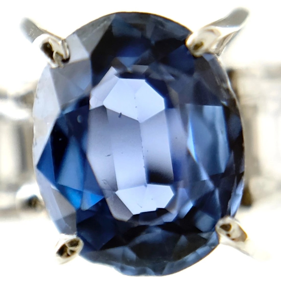 SAPPHIRE DESIGN RING PLATINUM - 2