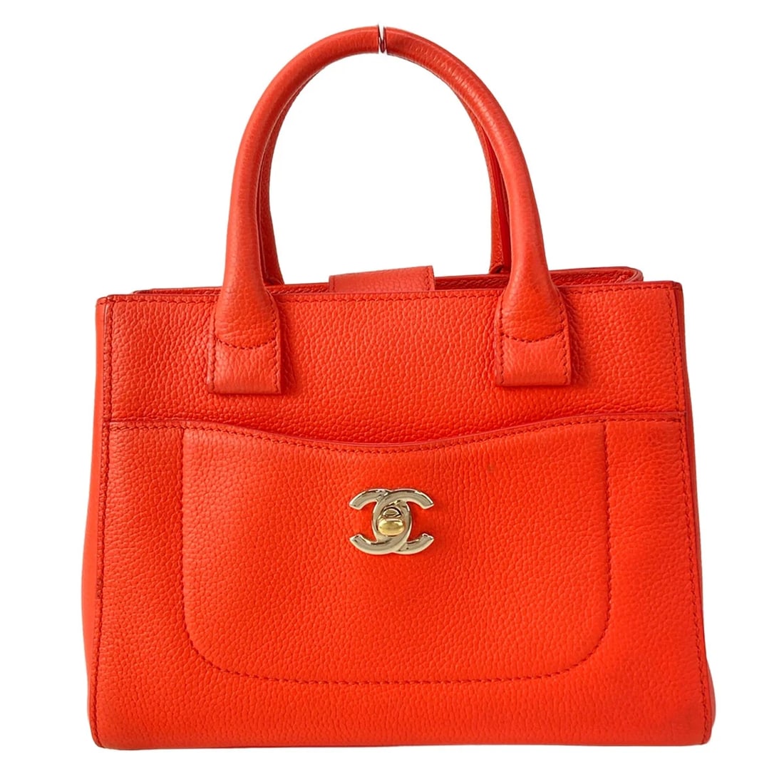 CHANEL NEO EXECUTIVE SMALL SHOPPING GRAINED CALFSKIN TOTE BAG: CHANEL Neo Executive Small Shopping Grained Calfskin Tote Bag Brand: CHANEL Type/Style: Tote Bag Material: Exterior Material Grained Calfskin Color: Exterior Color Red Orange Size: Height : 6.69 inch