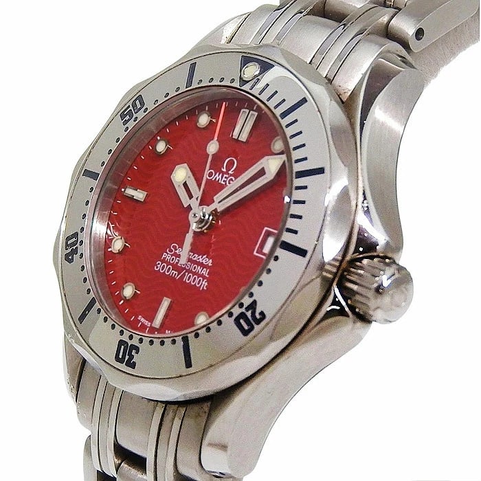 OMEGA SEAMASTER PROFESSIONAL WATCH: Omega Seamaster Professional Watch Brand: OMEGA Type/Style: Wristwatch Material: [Case] Stainless steel Color: Dial Color Color [Dial] Red [Case] Silver Size: [Case diameter] Approximately 28.0 mm (ex