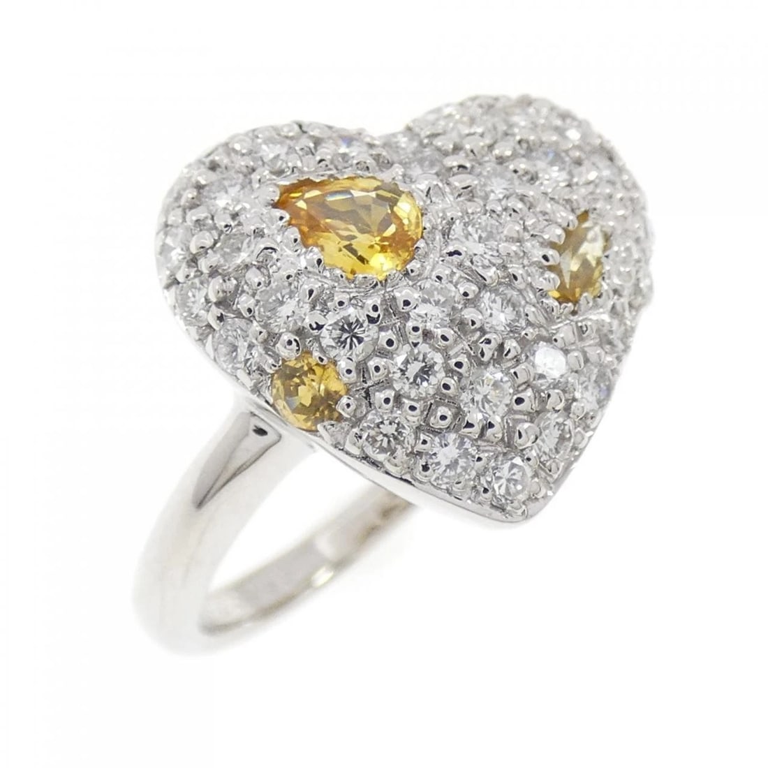 750WG HEART SAPPHIRE RING: 750WG Heart Sapphire Ring Brand: Unbranded Type/Style: Sapphire Ring Material: 750 white gold, Main Stone Sapphire Secondary Stone Diamond Color: White Gold Size: US 6 1/4 Accessories: None
