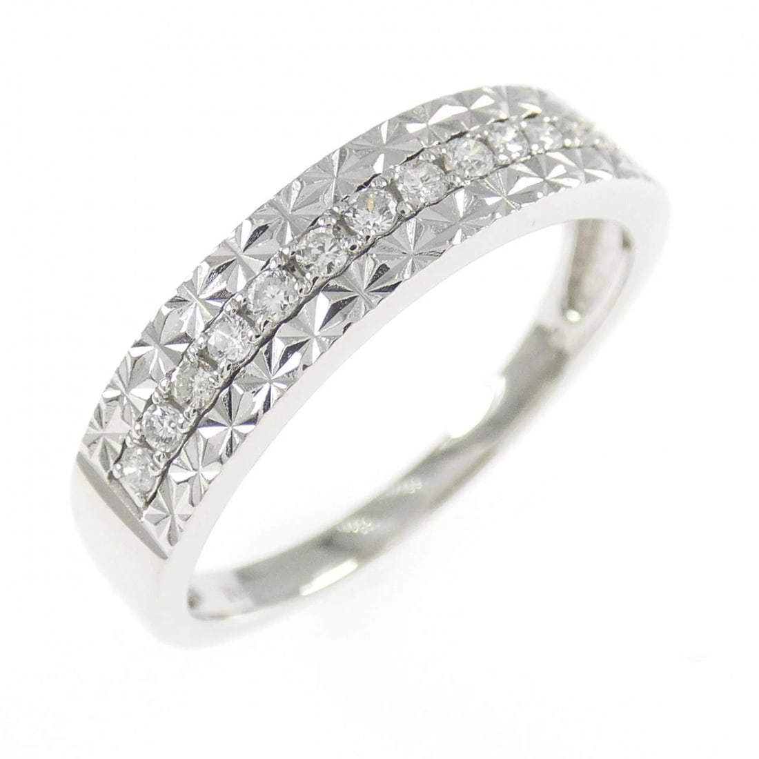 PT950 DIAMOND RING: PT950 Diamond Ring Brand: Unbranded Type/Style: Diamond Ring Material: PT950, Color: Silver Size: US 6 1/4 Accessories: None Accessories Notice: When purchasing pre-owned goods, please refer to the