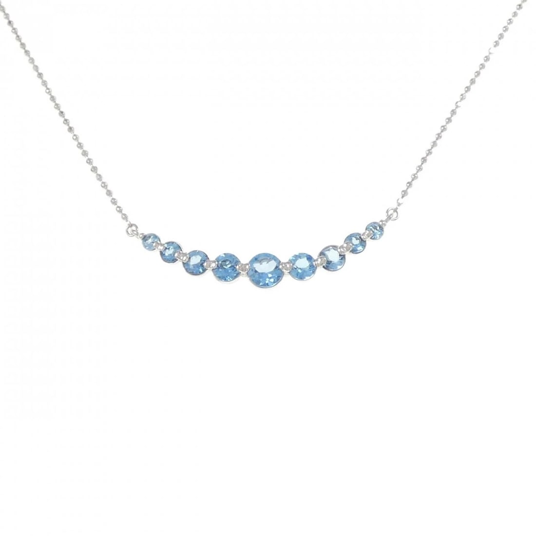 K18WG BLUE TOPAZ NECKLACE: K18WG Blue Topaz Necklace Brand: Unbranded Type/Style: Blue Topaz Necklace Material: K18WG, Main Stone Blue Topaz Color: White Gold Size: 44cm Actual Size Pendant length approx. x width approx.: