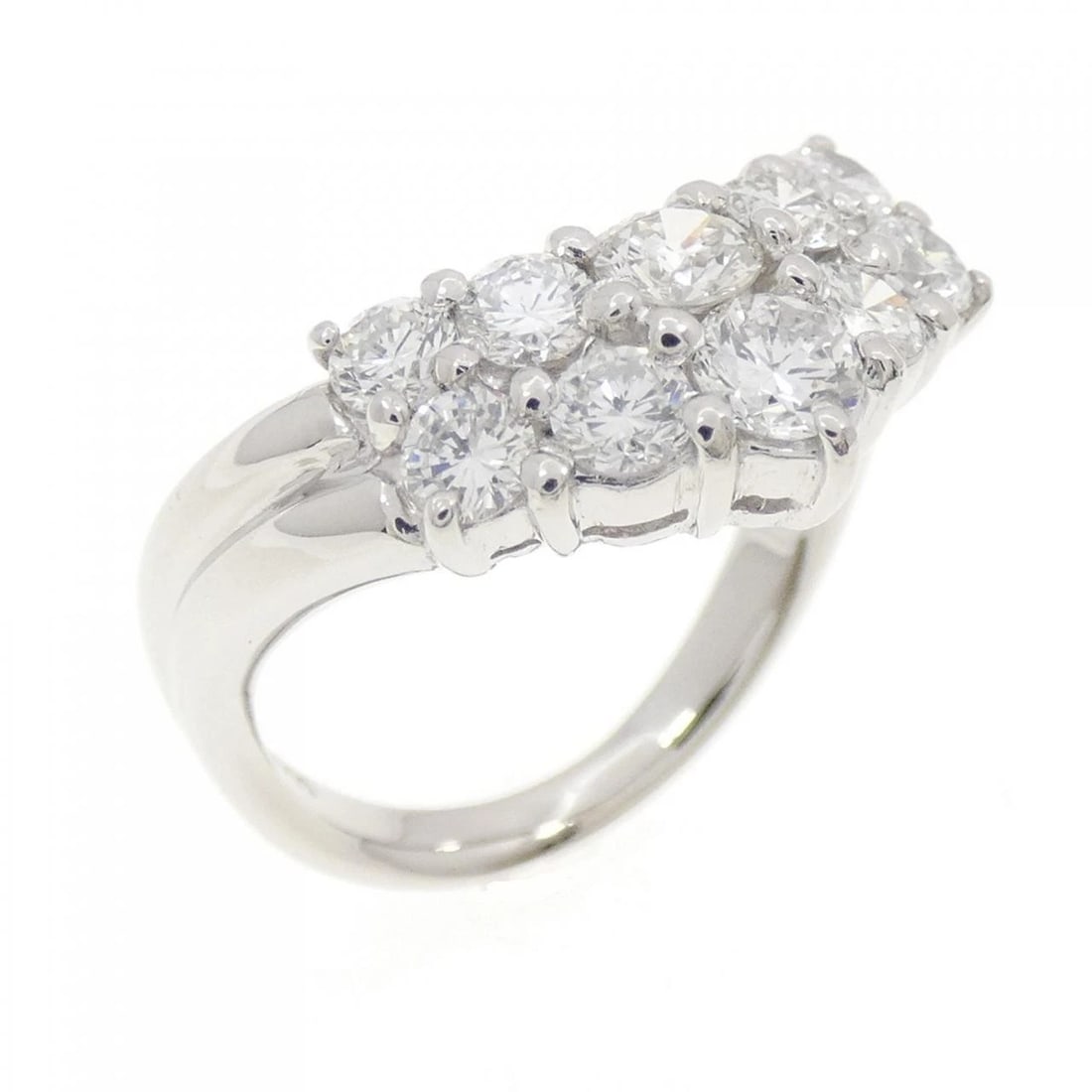 PT900 DIAMOND RING: PT900 Diamond Ring Brand: Unbranded Type/Style: Diamond Ring Material: PT900, Main Stone Natural Color: Silver Size: US 5 3/4 Accessories: None Accessories Notice: When purchasing pre-owned goods,