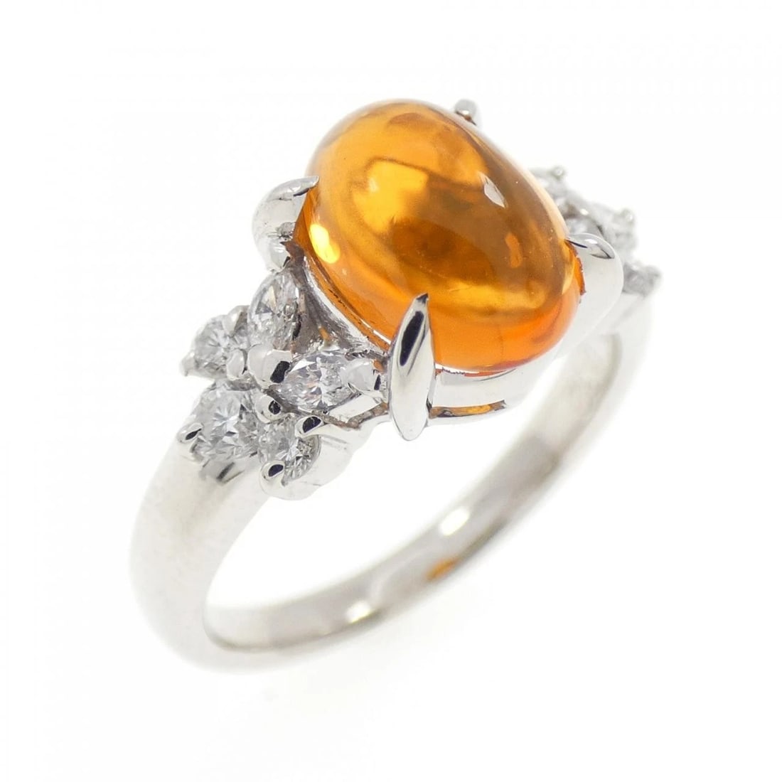 PT900 OPAL RING: PT900 Opal Ring Brand: Unbranded Type/Style: opal ring Material: PT900, Color: Silver Size: US 5 1/2 Accessories: None Accessories Notice: When purchasing pre-owned goods, please refer to the photos