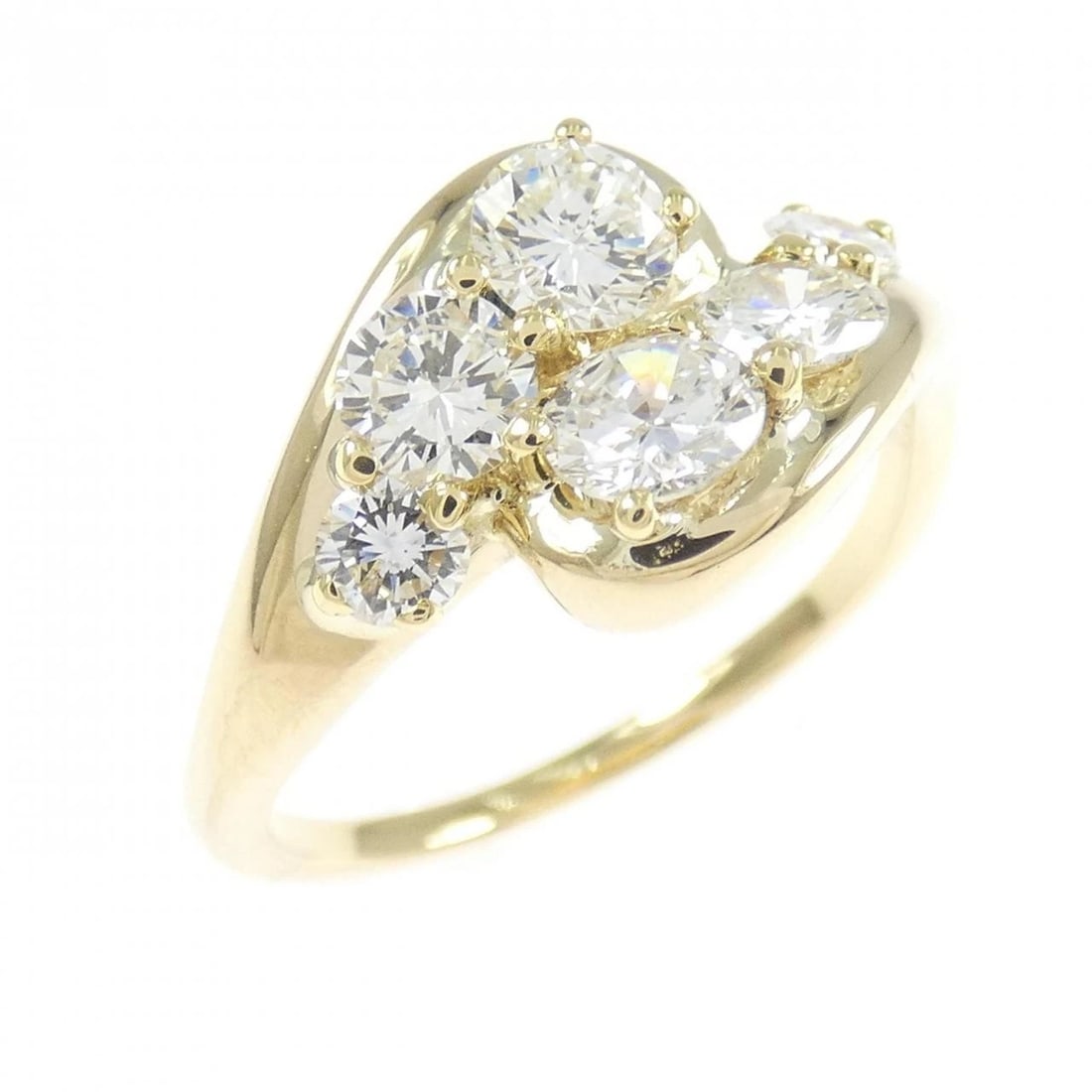 K18YG DIAMOND RING: K18YG Diamond Ring Brand: Unbranded Type/Style: Diamond Ring Material: 18K Yellow Gold, Main Stone natural Color: Yellow Gold Size: US 5 1/4 Accessories: None Accessories Notice: When purchasing
