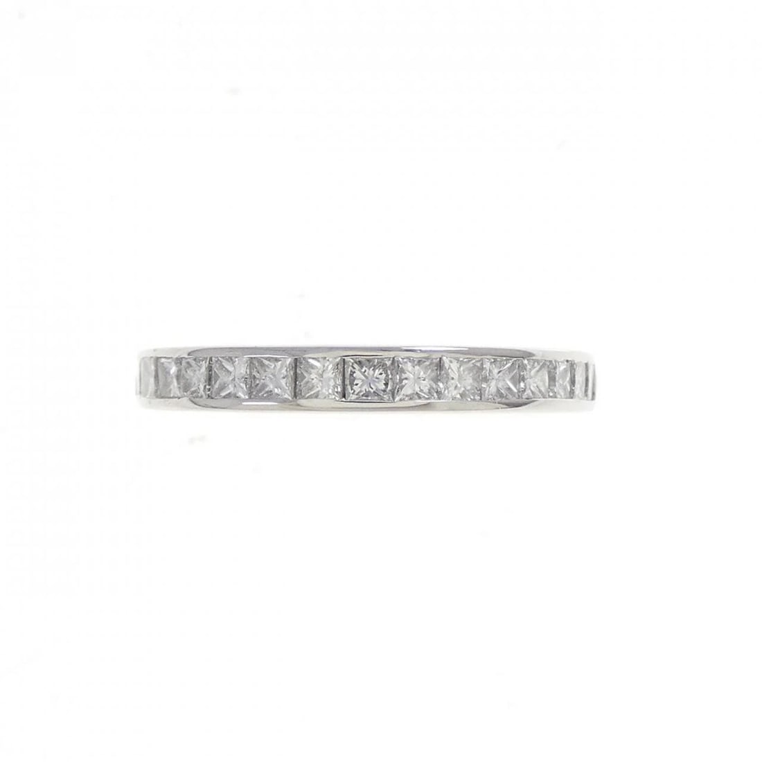 PT950 DIAMOND RING: PT950 Diamond Ring Brand: Unbranded Type/Style: Diamond ring Material: Platinum950, Main Stone Natural Color: Silver Size: US 4.75 Accessories: None Accessories Notice: When purchasing pre-owned