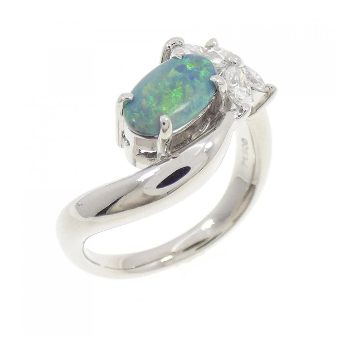 PT900 FLOWER BLACK OPAL RING (1 of 2)