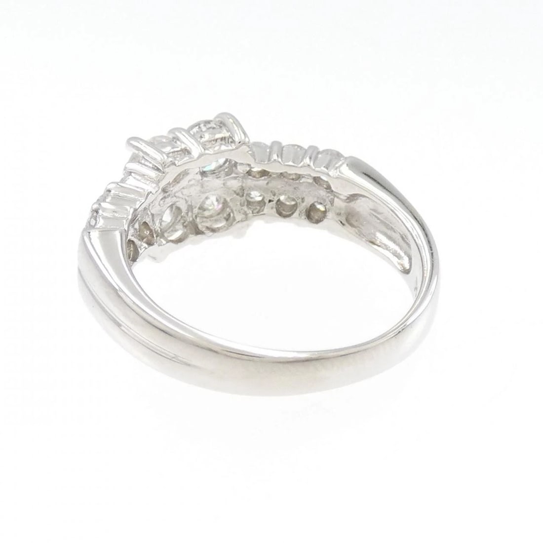 PT900 FLOWER DIAMOND RING - 3