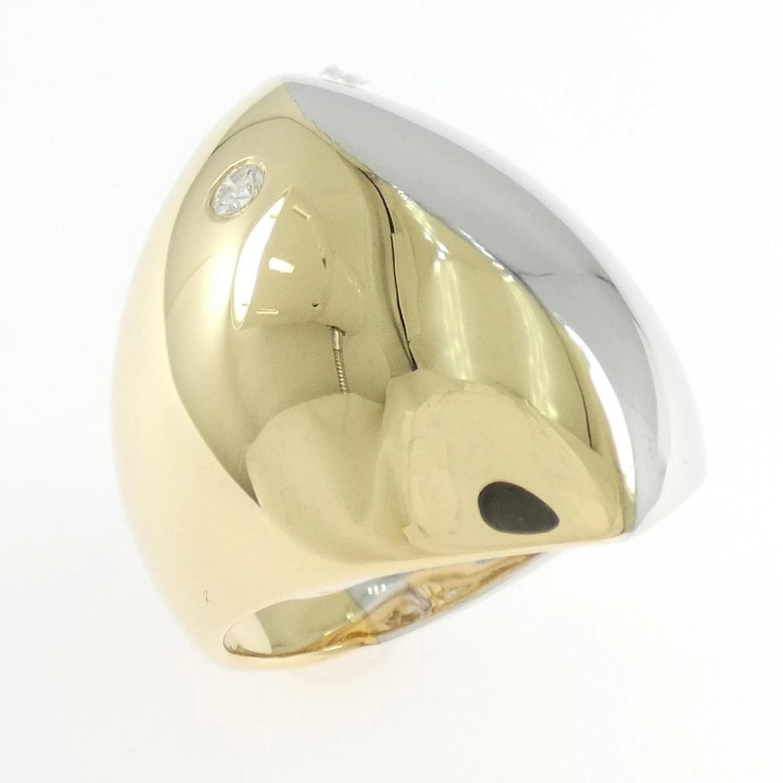 K18YG/K18WG DIAMOND RING: K18YG/K18WG diamond ring Brand: Unbranded Type/Style: Diamond Ring Material: K18YG/K18WG, Main Stone Natural Color: YG,WG Size: US 7 Accessories: None Accessories Notice: When purchasing pre-owned