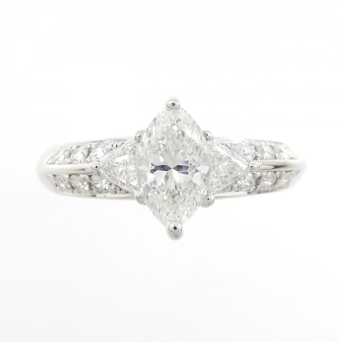 PT DIAMOND RING: PT Diamond Ring Brand: Unbranded Type/Style: Diamond Ring Material: PT, Color: Silver Size: US 6 1/4 Accessories: None Accessories Notice: When purchasing pre-owned goods, please refer to