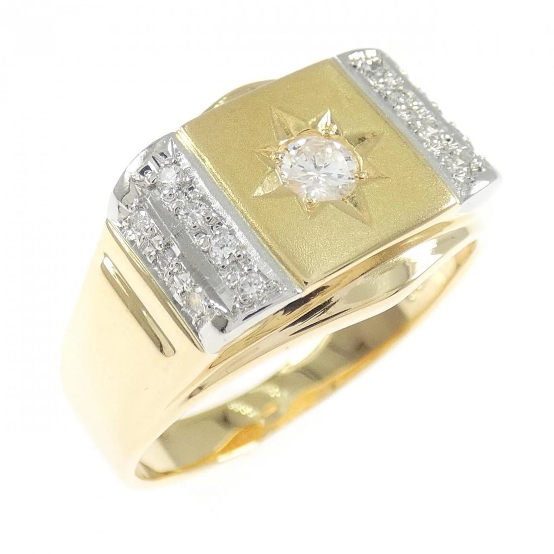 K18YG/PT900 DIAMOND RING: K18YG/PT900 Diamond Ring Brand: Unbranded Type/Style: Diamond ring Material: K18YG/PT900, Main Stone Natural Color: YG,Silver Size: US 12 Accessories: None Accessories Notice: When purchas
