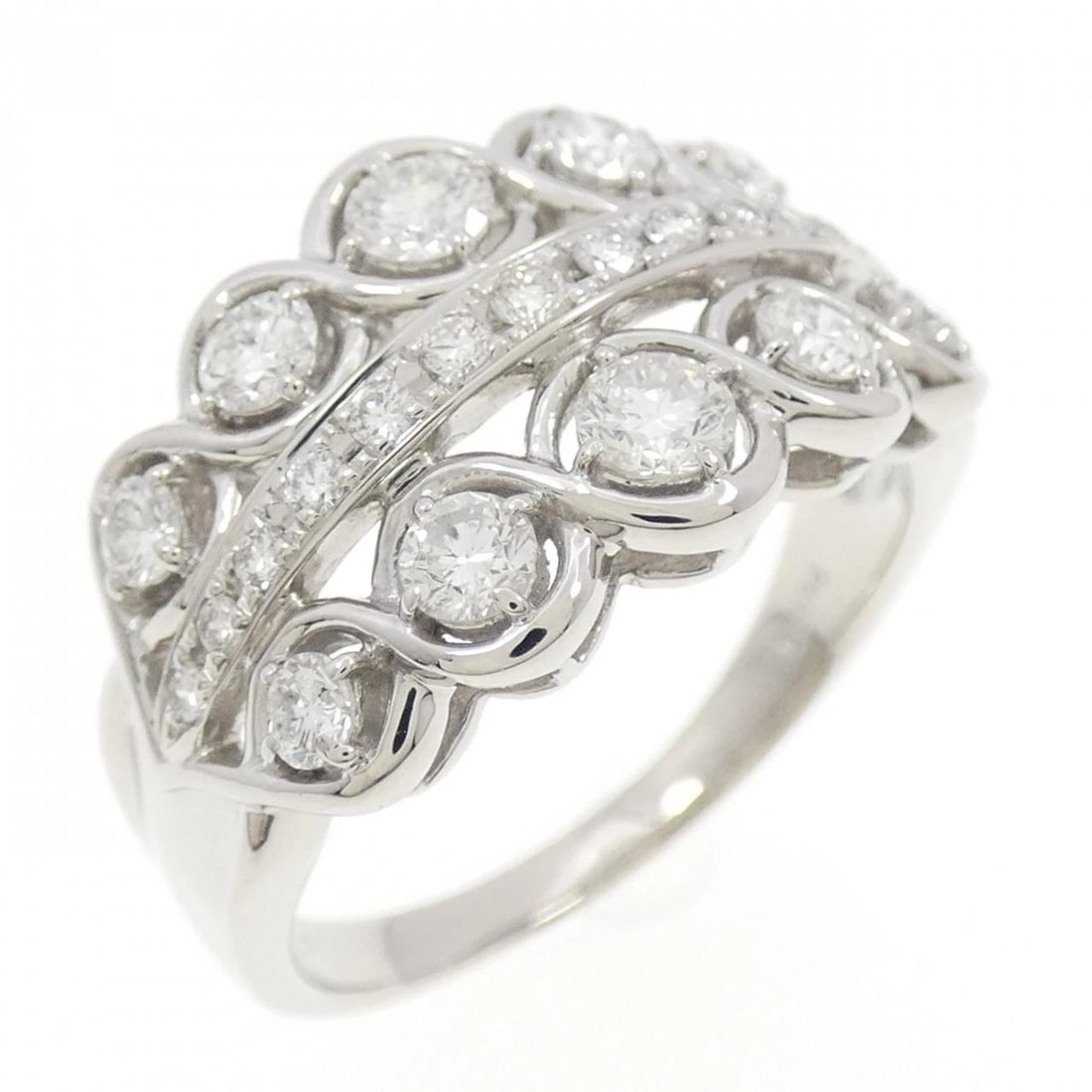 PT900 DIAMOND RING: PT900 Diamond Ring Brand: Unbranded Type/Style: Diamond Ring Material: PT900, Main Stone Natural Color: Silver Size: US 9 Accessories: None Accessories Notice: When purchasing pre-owned go