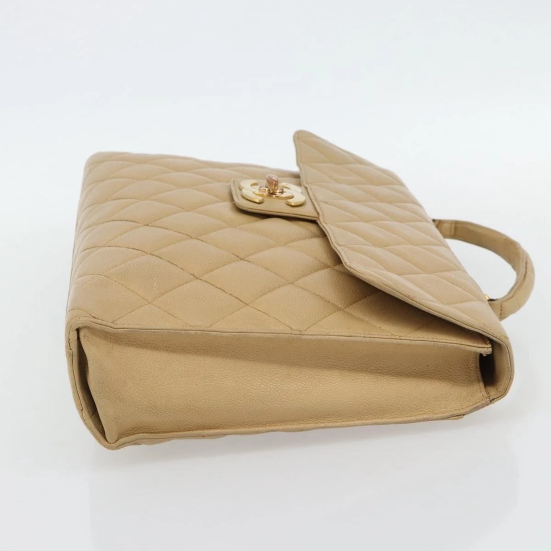 CHANEL MATELASSE BUSINESS BAG GRAINED CALF SKIN BEIGE GOLD: CHANEL Matelasse Business Bag Grained Calf Skin Beige Gold Brand: CHANEL Type/Style: Business Bag Material: Caviar Skin Color: Beige/Gold Size: Size(Inch) W14.2 x H10.6 x D3.5inch(Approx) Accessor