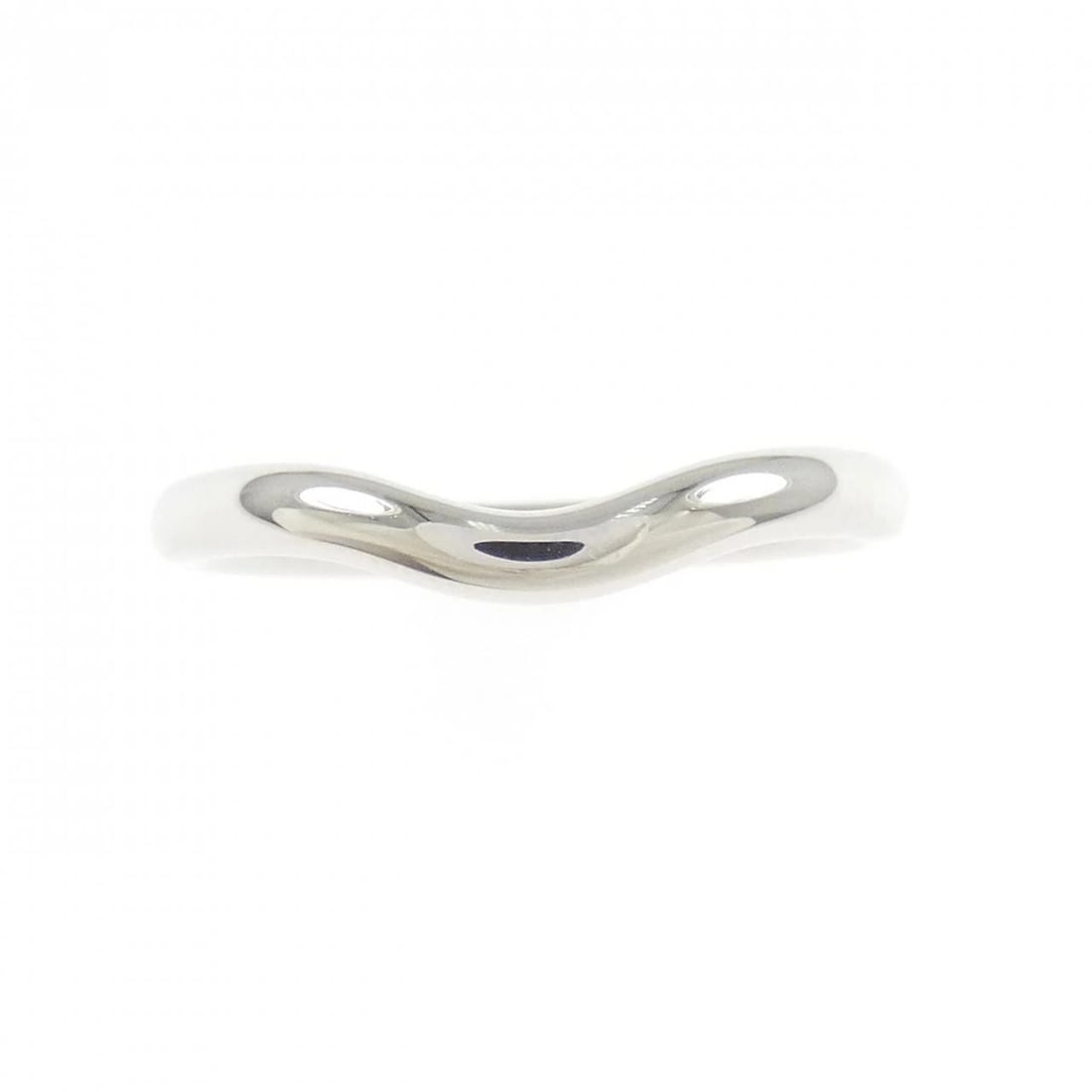 TIFFANY&CO. CURVED RING: TIFFANY&Co. Curved Ring Brand: TIFFANY&Co. Type/Style: TIFFANY & Co. Ring Material: Platinum950, Color: Silver Size: US 5 3/4 Accessories: None Accessories Notice: When purchasing pre-owned goods,