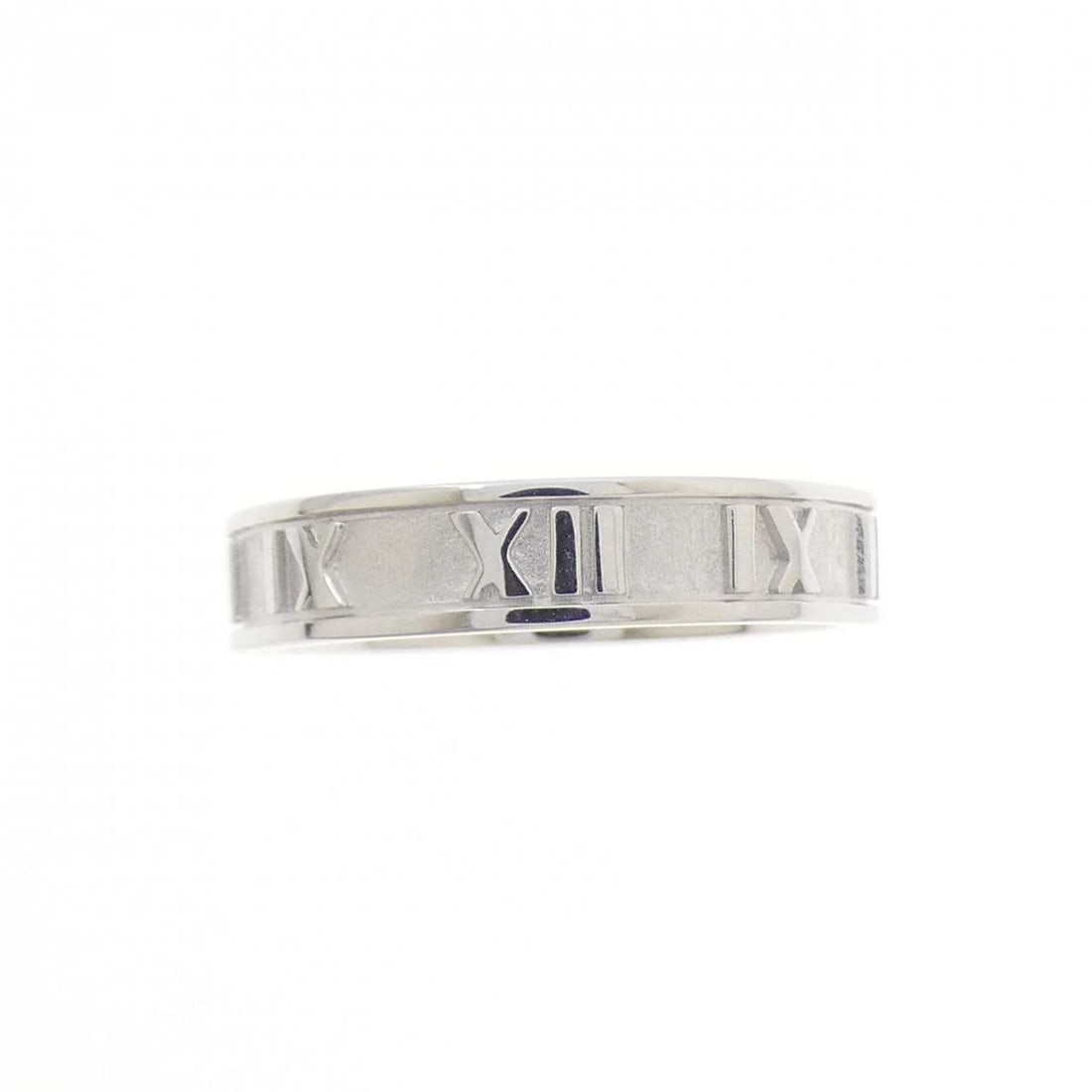 TIFFANY&CO. ATLAS RING: TIFFANY&Co. Atlas Ring Brand: TIFFANY&Co. Type/Style: TIFFANY & Co. Ring Material: 750 white gold, Color: White Gold Size: US 5 Accessories: None Accessories Notice: When purchasing pre-owned goods,