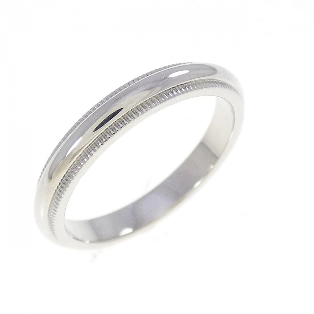 TIFFANY & CO. MILGRAIN RING: TIFFANY & Co. Milgrain Ring Brand: TIFFANY&Co. Type/Style: TIFFANY & Co. Ring Material: Platinum950, Color: Silver Size: US 6 1/2 Accessories: None Accessories Notice: When purchasing pre-