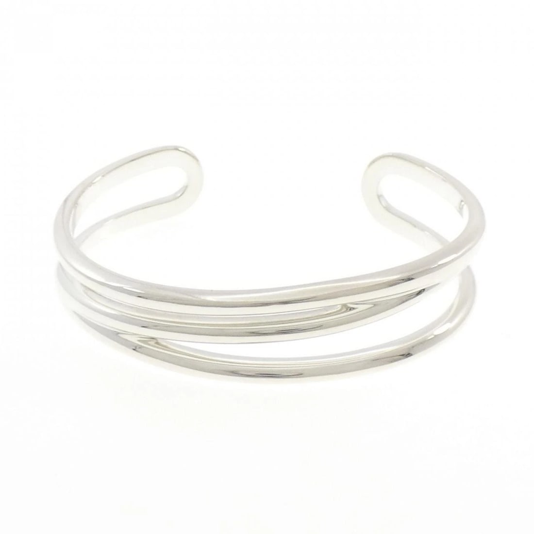 TIFFANY & CO. 925 BANGLE: TIFFANY & Co. 925 Bangle Brand: TIFFANY&Co. Type/Style: TIFFANY & Co. Bracelet Material: 925Silver, Color: Silver Size: 15.5cm Actual Size Max width approx: 14.8mm Accessories: None Access