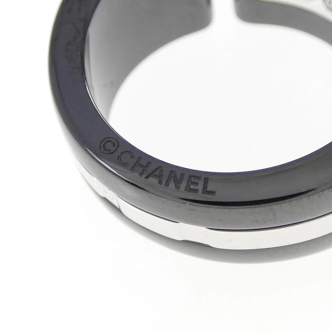 CHANEL ULTRA COLLECTION MEDIUM RING - 3