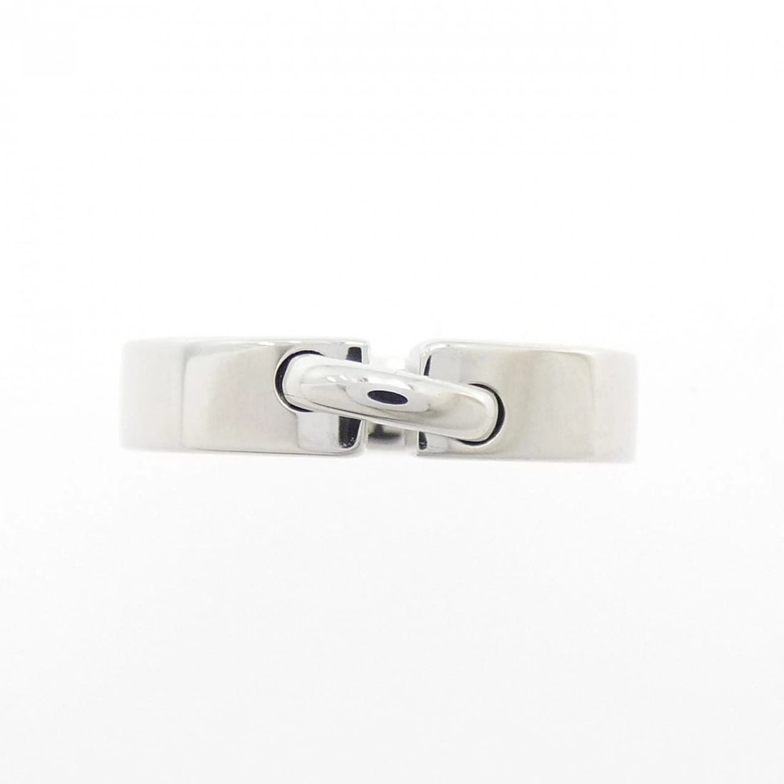 CHAUMET LIEN EVIDENCE RING: Chaumet Lien Evidence Ring Brand: Chaumet Type/Style: Chaumet Ring Material: 750 white gold, Color: White Gold Size: US 3 3/4 Accessories: None Accessories Notice: When purchasing pre-owne