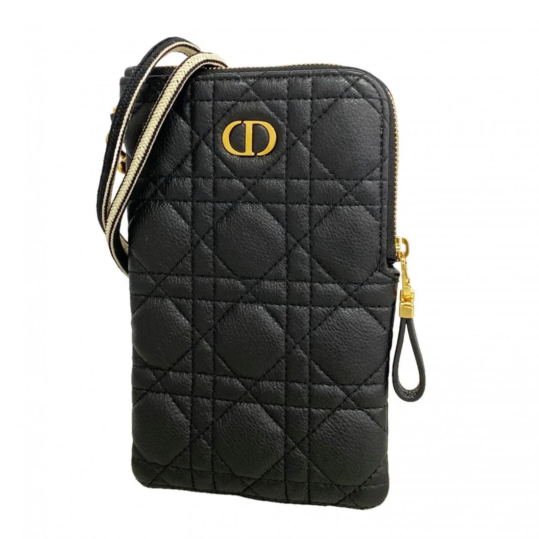 CHRISTIAN DIOR POCHETTE CANNAGE LEATHER BLACK: Christian Dior Pochette Cannage Leather Black Brand: Christian Dior Type/Style: Pochette Material: Leather Color: Black Size: (HxWxD) 18cm x 12cm x 2cm / 7.08'' x 4.72'' x 0.78'' Accessories: None