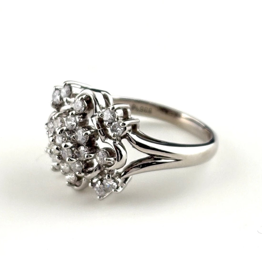 MELEE DIAMOND DESIGN RING PLATINUM (1 of 4)
