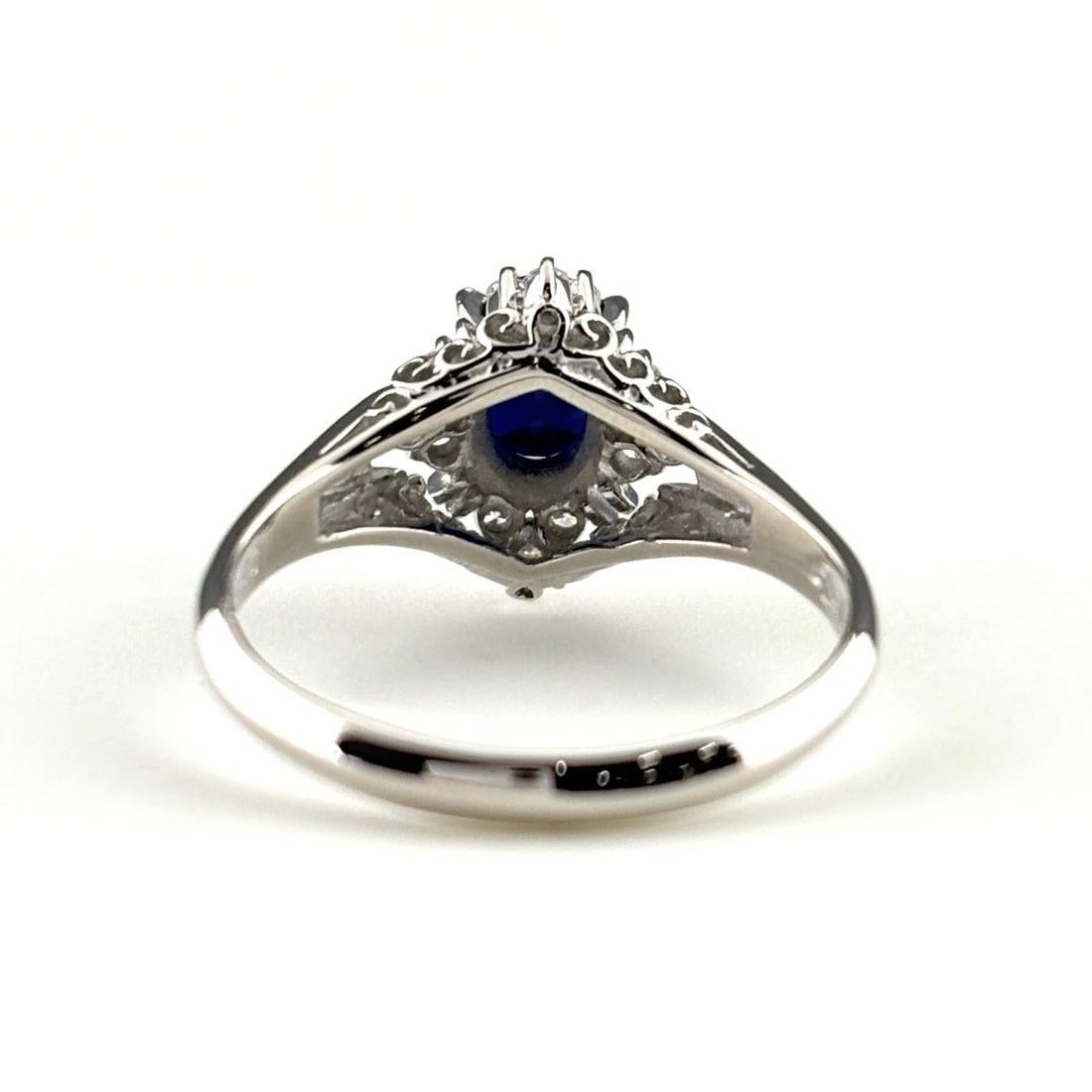 SAPPHIRE DESIGN PLATINUM RING - 4