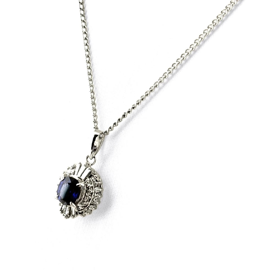 SAPPHIRE DESIGN PLATINUM PENDANT NECKLACE: Sapphire design Platinum Pendant Necklace Brand: Unbranded Type/Style: Necklace Material: Pt900, Main Stone sapphire Color: PT Size: Chain / code 39cm(15.4") Total length of the pendant head
