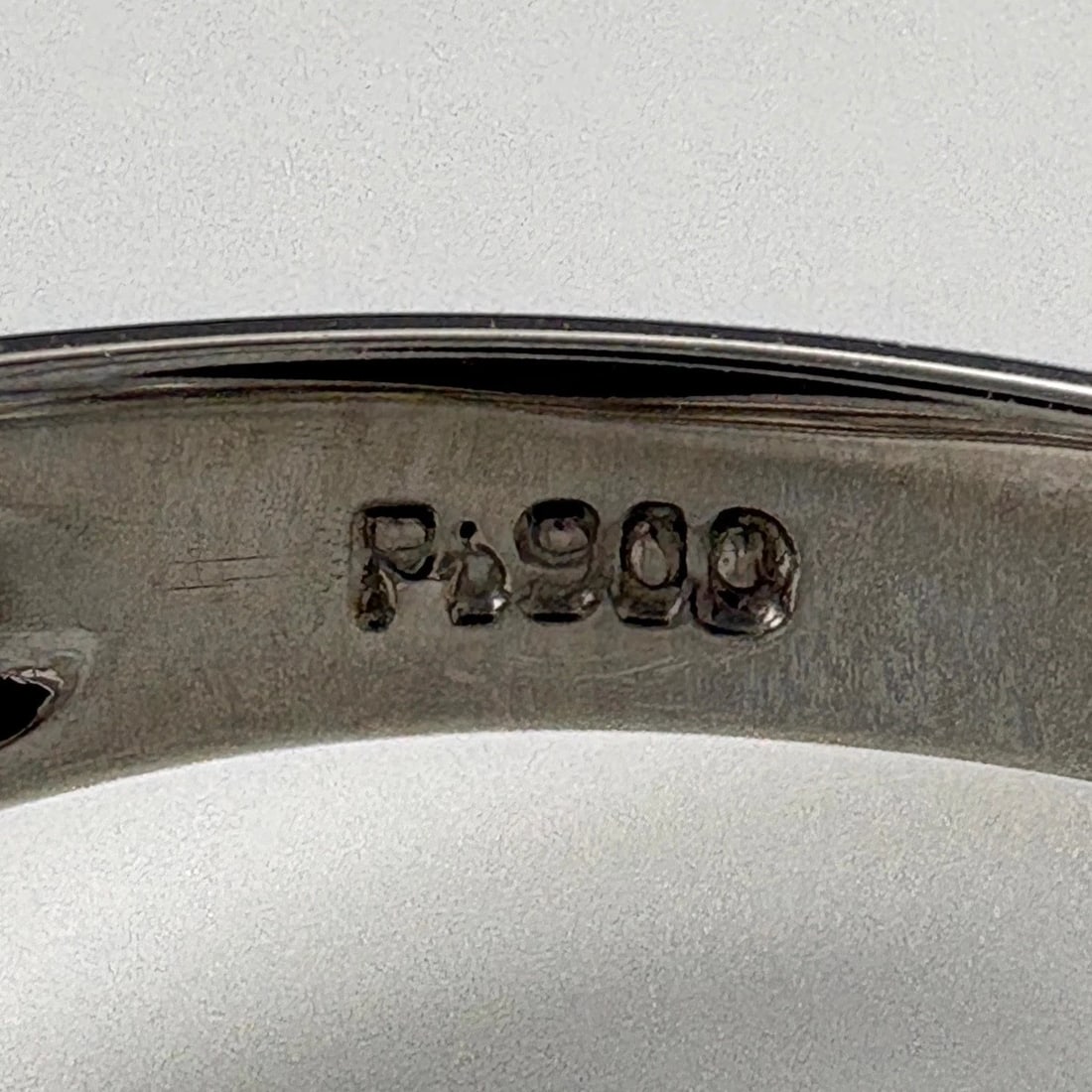 MELEE DIAMOND DESIGN RING - 3