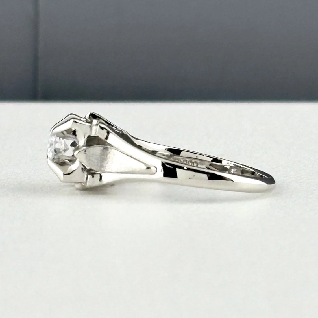 DIAMOND DESIGN PLATINUM RING - 4